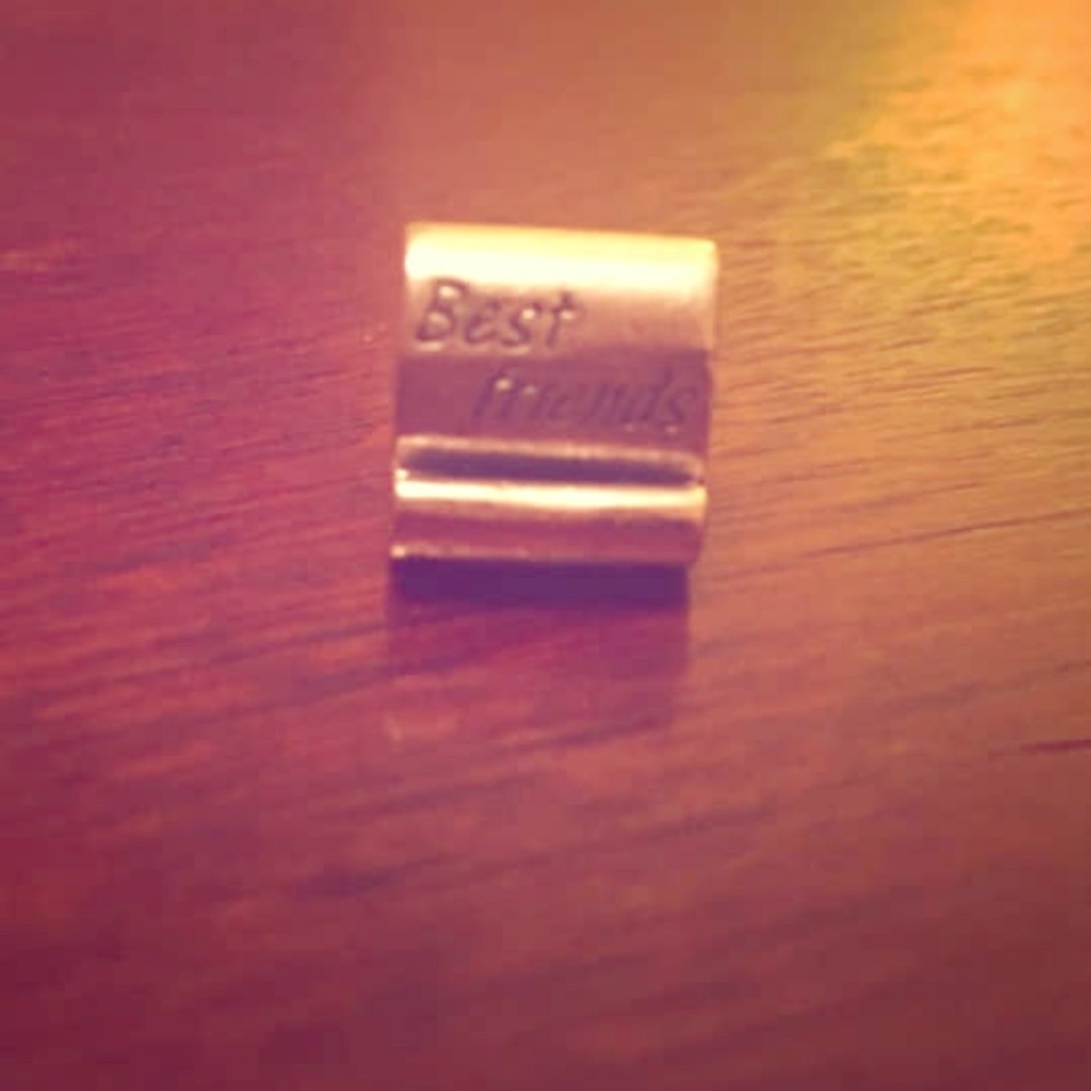 Authentic best friends pandora charm